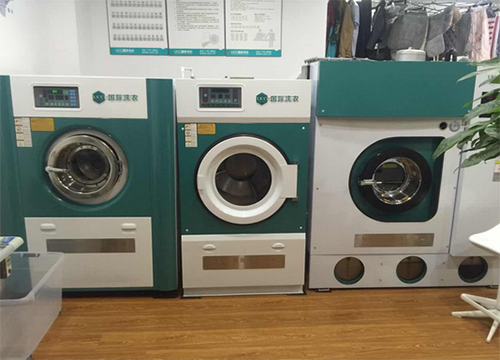 购买一套干洗设备该如何选择?