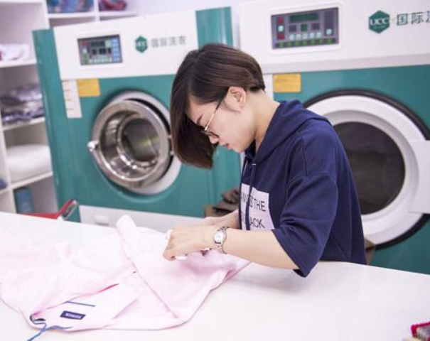 西安开干洗店技术培训哪里学?要学哪些洗衣技术