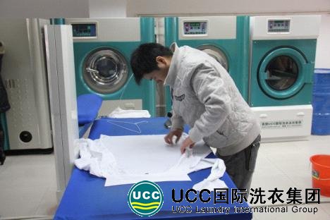 加盟干洗店——我人生的起点！UCC洗衣加盟连锁品牌总部照片