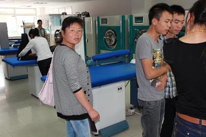 加盟商在培训中,UCC国际洗衣